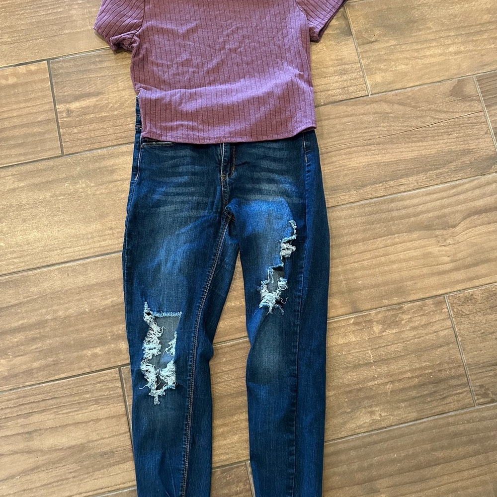 Indigo Rein ripped jeans size 7
